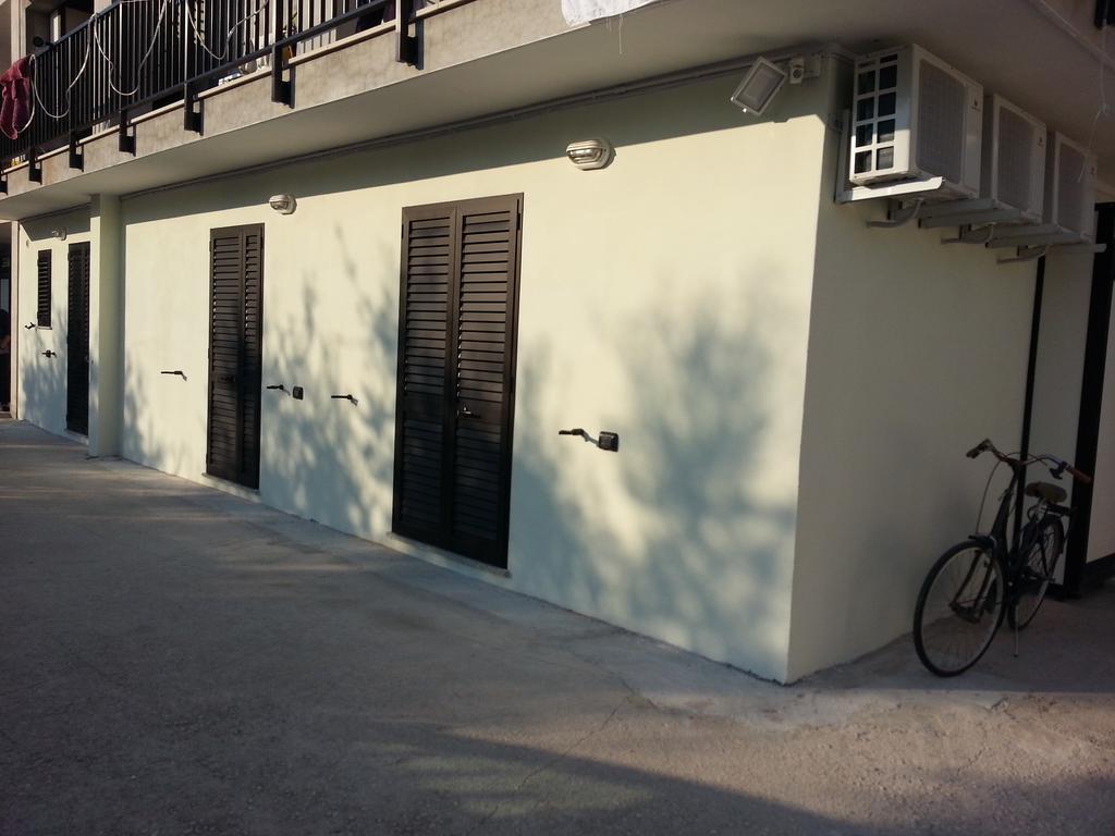 Il Girasole Formia Guesthouse Rooms Luaran gambar