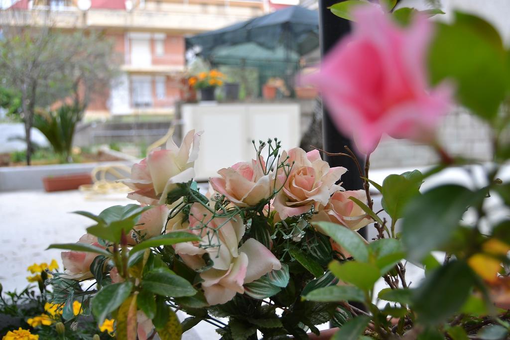 Il Girasole Formia Guesthouse Rooms Luaran gambar